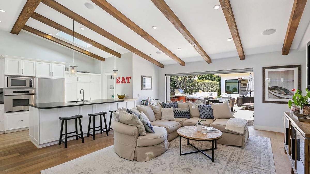 Corona del Mar House | Private Wading Pool Home with Patio