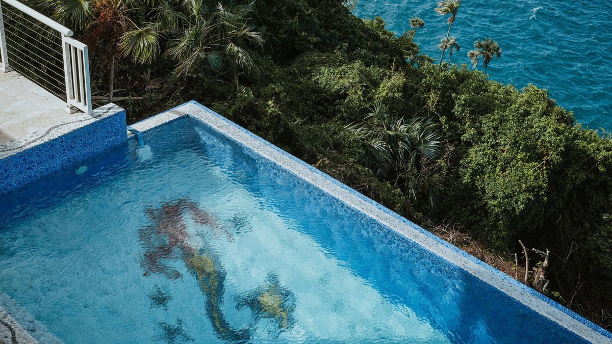 Estate Peterborg Villa | Private Waterfront 5 Bedroom Villa! Stunning views from every room!