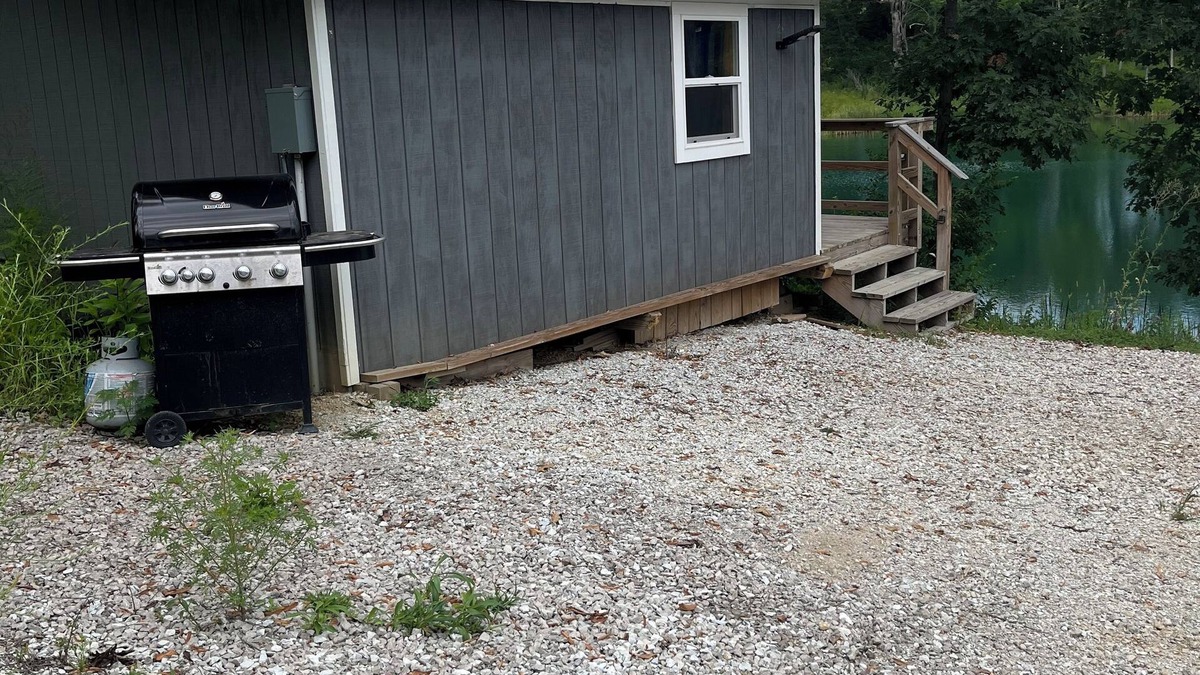 Columbia Cabin | Private Waterfront Cabins