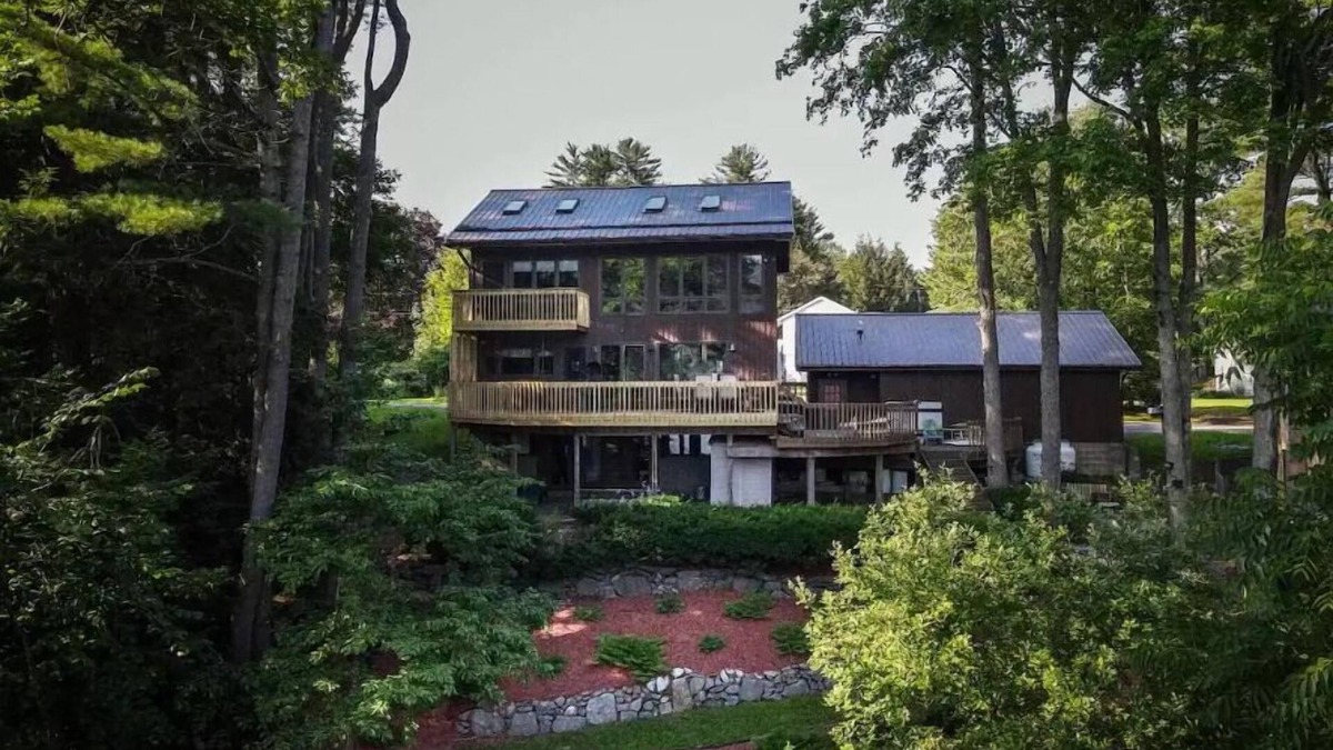 Maryland House | Private waterfront home on Goodyear Lake!