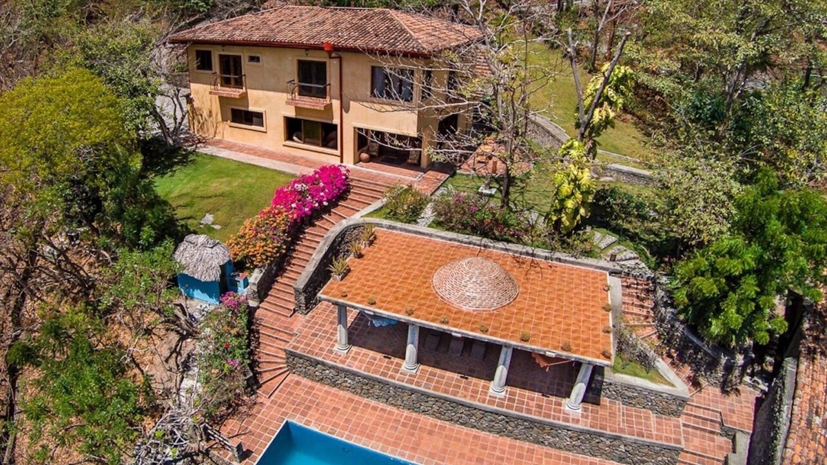 Catarina House | Private Waterfront Home on Laguna de Apoyo with Infinity Pool