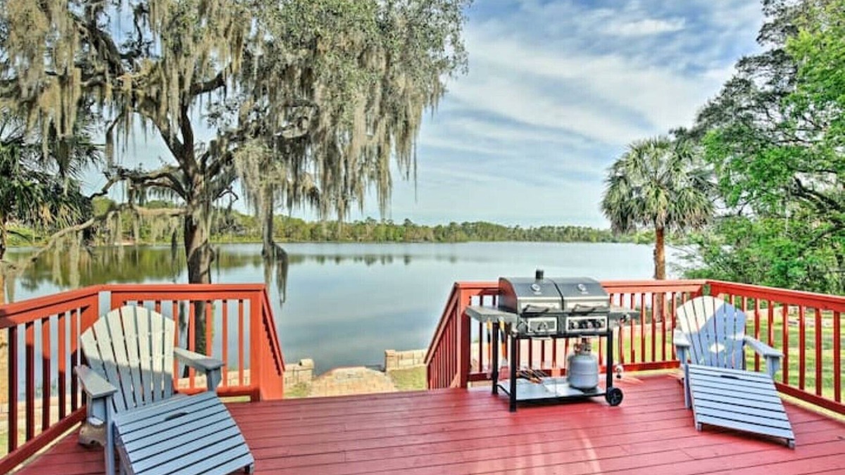 Ocklawaha Other | private Waterfront with pool table and hot tub