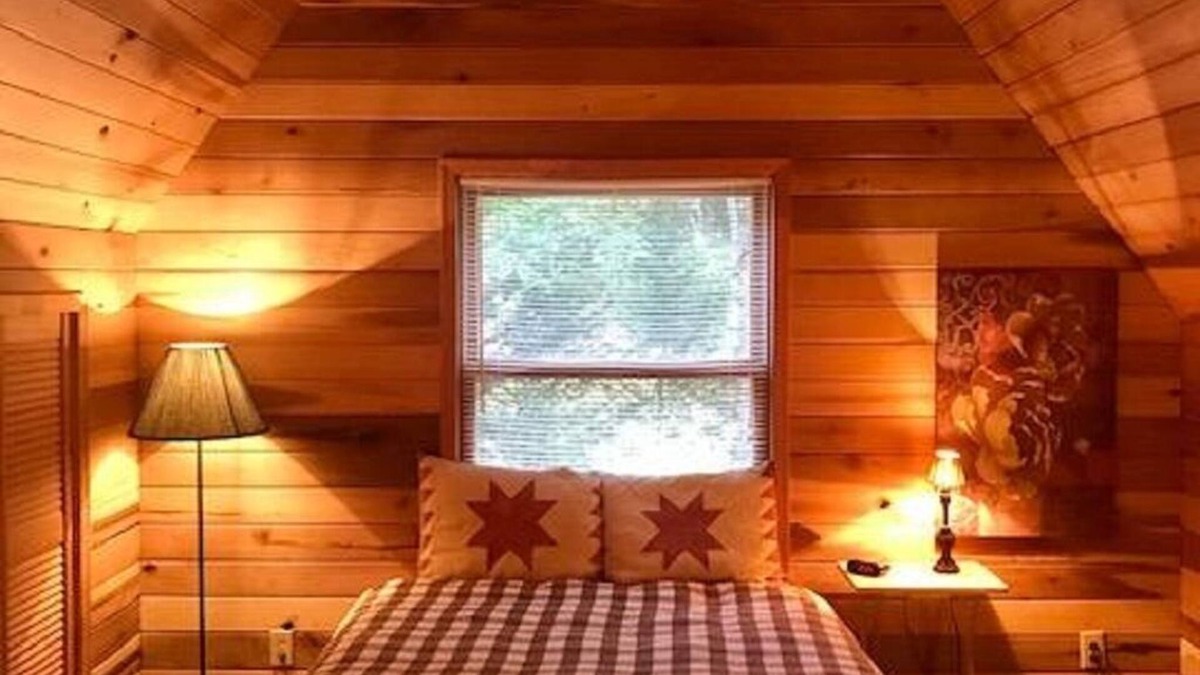 Cullowhee House | Private Wooded Lakefront, Lake Glenville Comfy Cozy Rustic Bungalow w/Dock