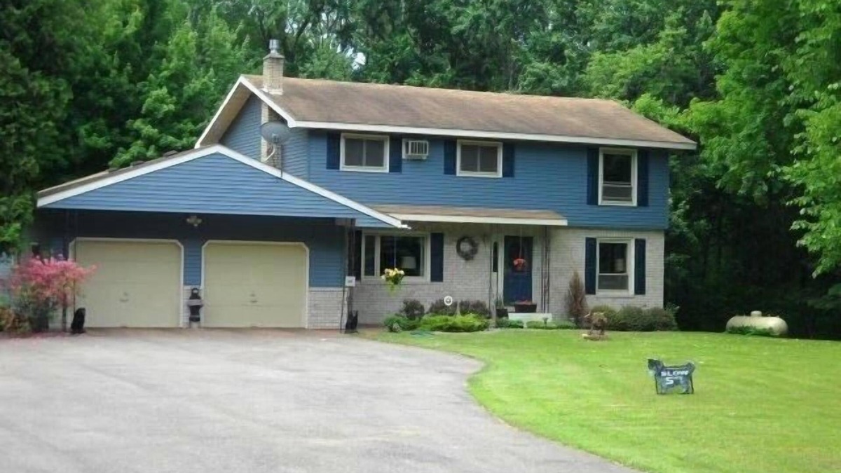 Weston House | Private, Wooded Oasis, Completely Remodeled, Minutes from Granite Peak Ski Area!