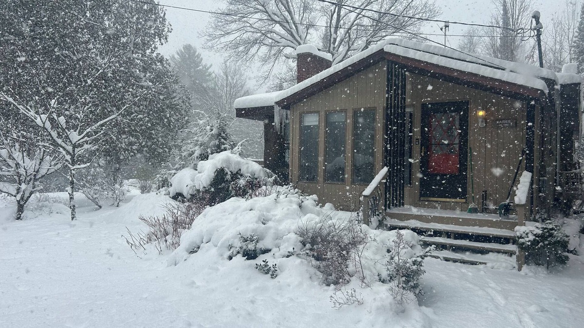 Frederic Cottage | PrivateAuSableRiverRetreat-Frederic, MI Sleeps 6