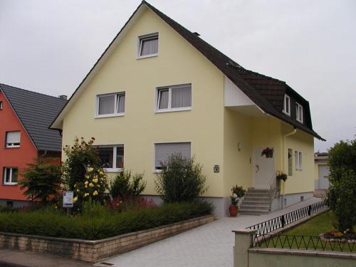 Schollbronn Apartment | Privates Apartment im Grünen