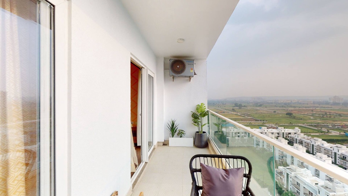 Gurugram Bed & Breakfast | Priya Living Flower Valley