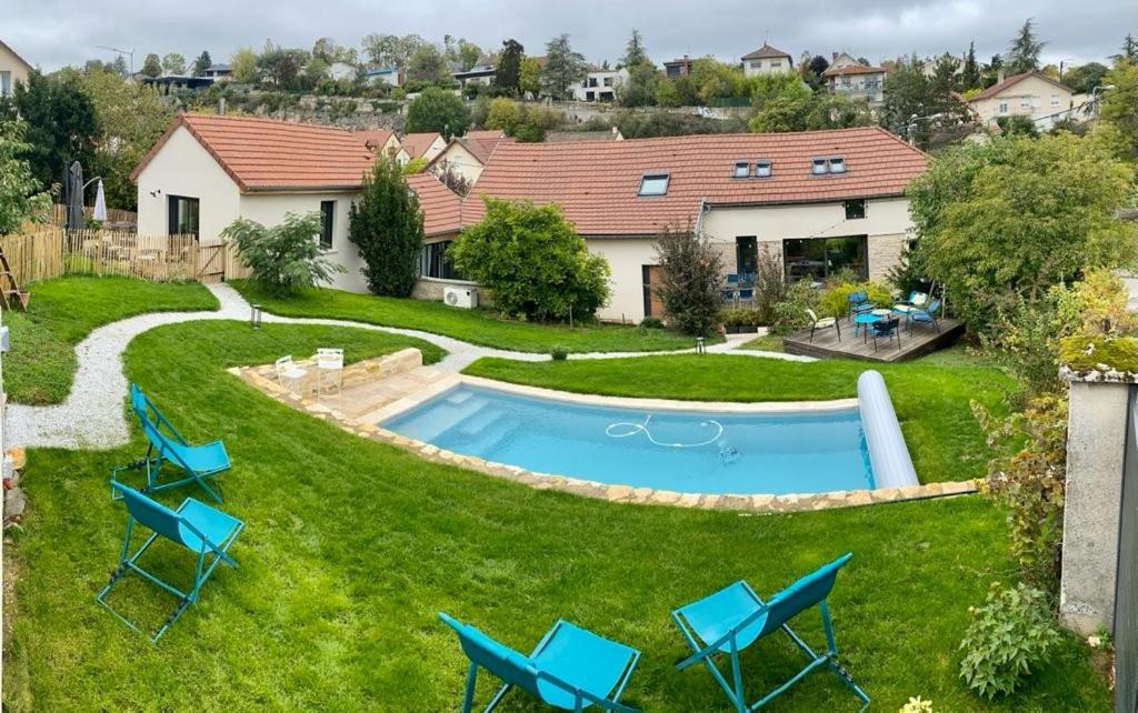 Dijon House | Proche centre ville, gîte 4 étoiles avec piscine