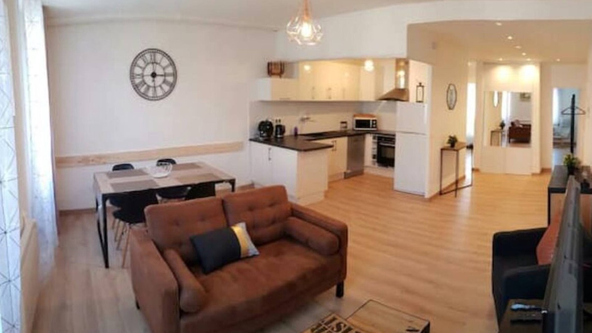 Cuges-les-Pins Apartment | Proche de Marseille Cassis La Ciotat Paul Ricard