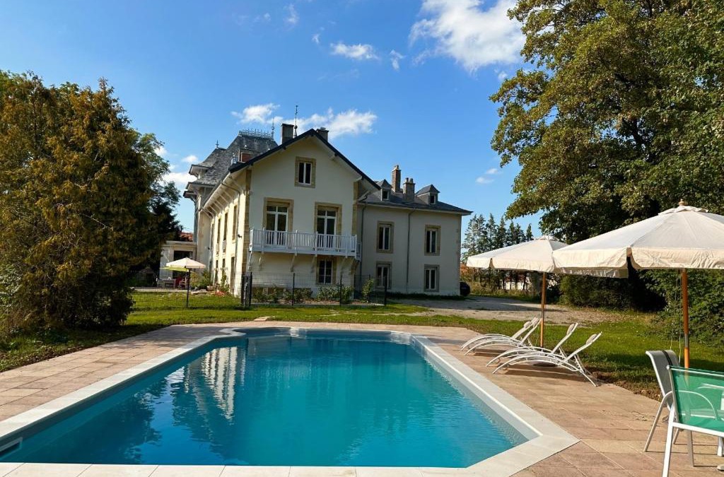 Vaudoncourt Apartment | Proche Vittel et Contrexéville château Viendal et son beau parc