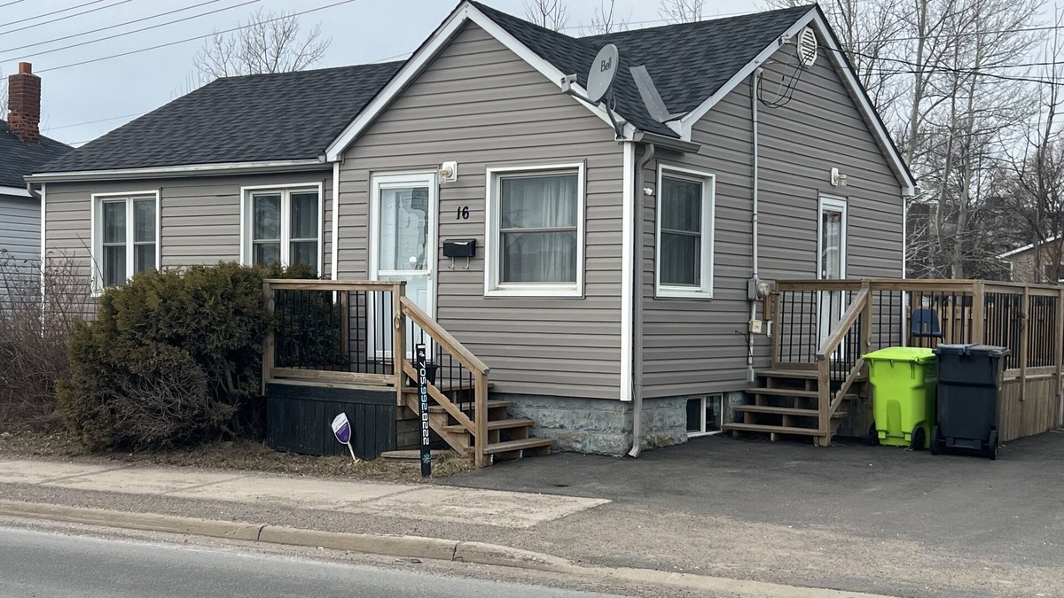 Algoma District House | Professional Bungalow
