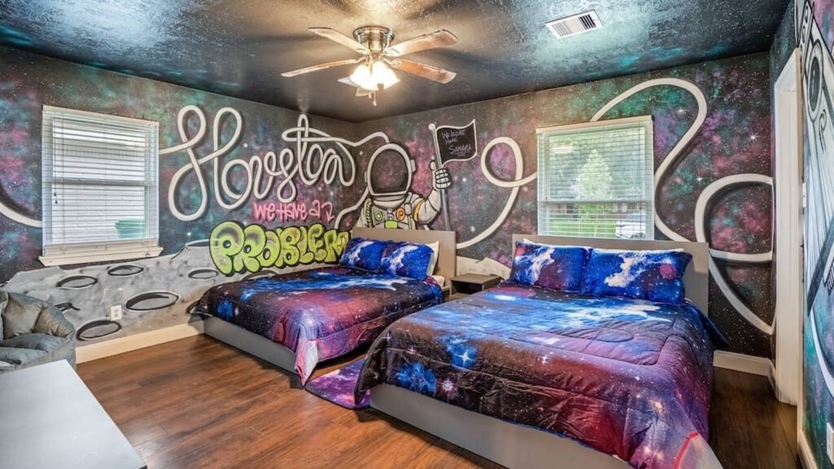 Willow Meadows/Willowbend Area House | PROLIFIC THEME|3BR|SPACIOUS YARD|CONTENT GEM π