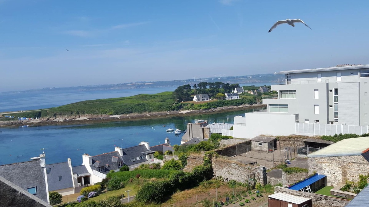 Le Conquet Apartment | PROMO -20% from 28 to 04/18/18 Apartment with view on the Kermorvan peninsula