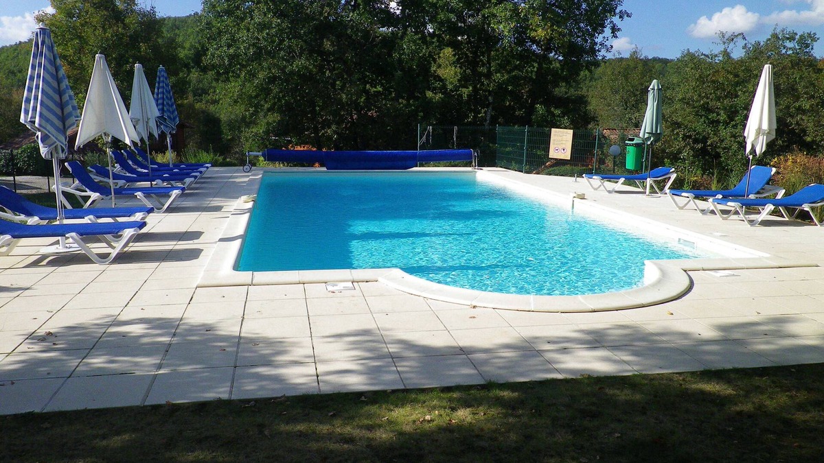 Lachapelle-Auzac House | PROMO: Comfortable house near Sarlat with heated swimming pool in a golf course