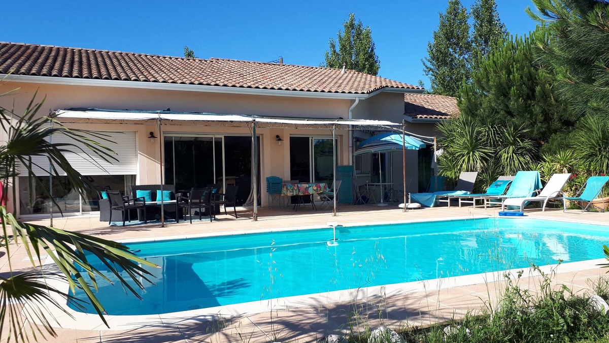 Virazeil House | PROMO VILLA, 4-12pers, panoramic view, private swimming pool, quiet