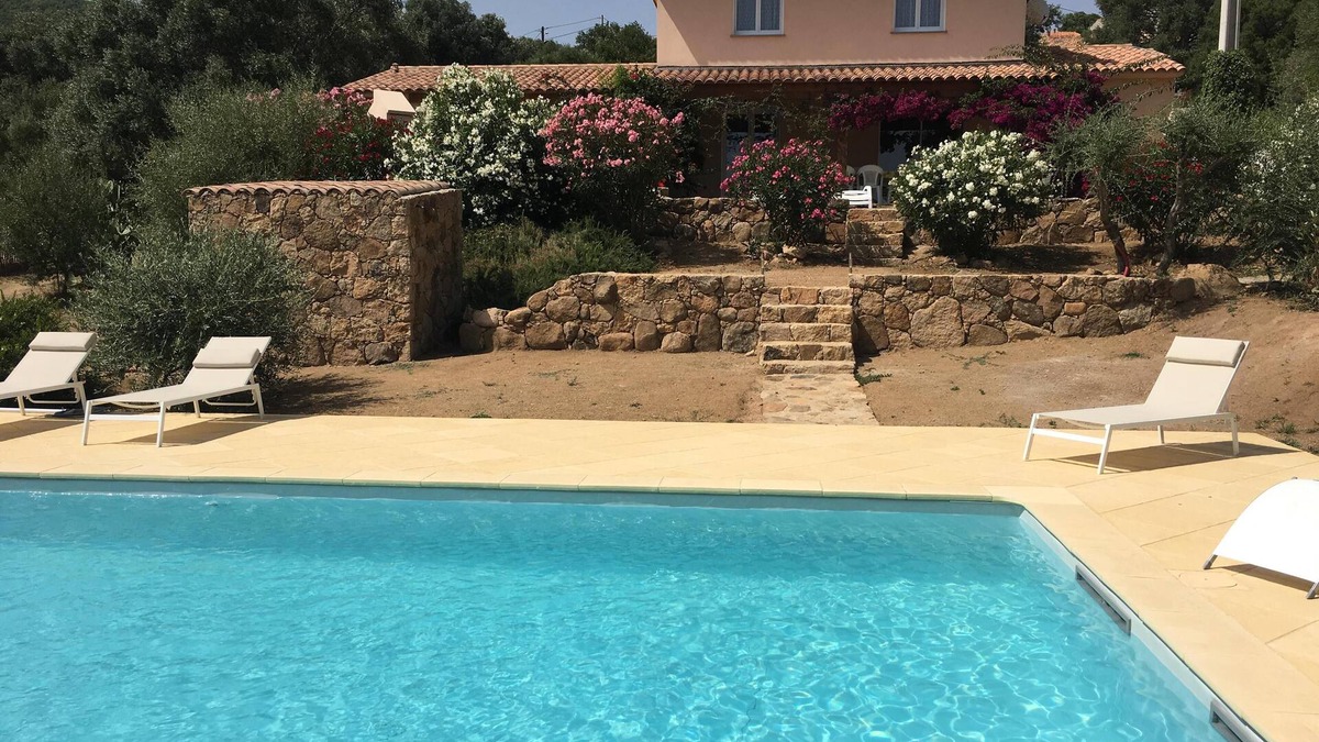 Monacia-d'Aullene House | PROMOTION - 15% House 6 pers with swimming pool and 4 kms from the sea, southern Corsica