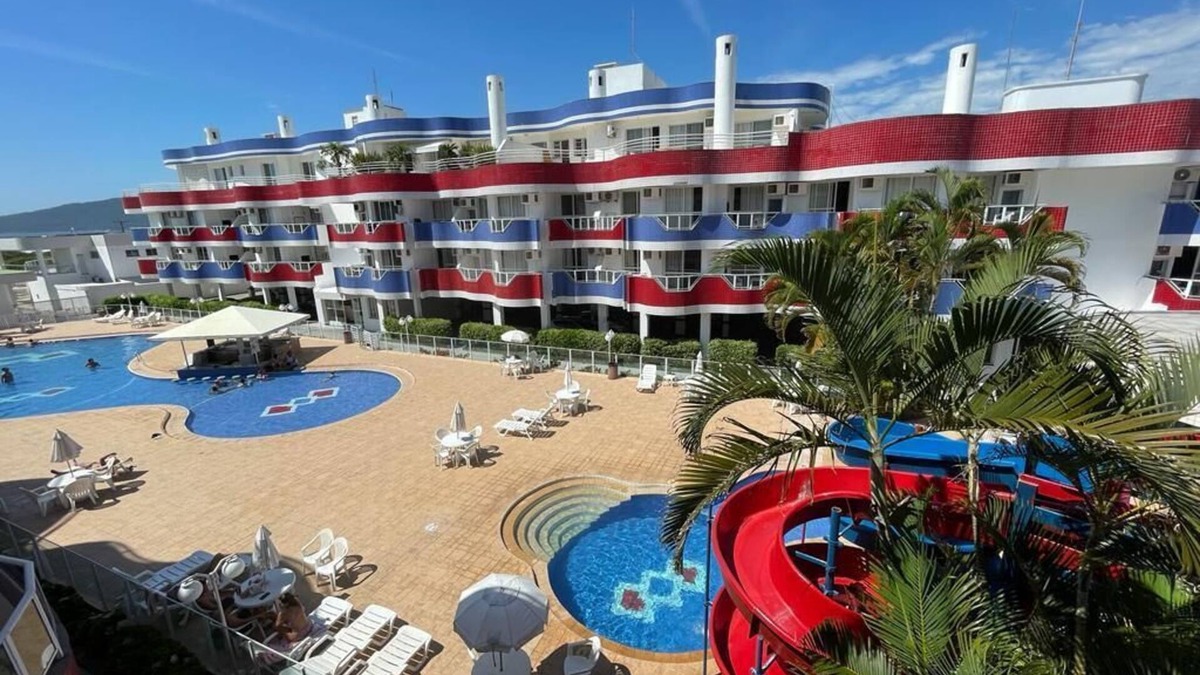 Ingleses Norte Condo | PROMOTION BEACH FRONT INGLESES, AIR, TV, SWIMMING POOL, HEATED POOL, GAMES, WIFI