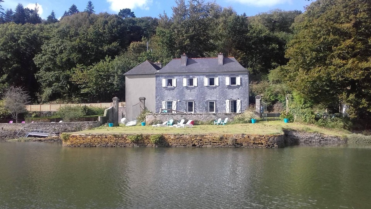 La Forest-Landerneau House | Property Wifi Kayaks Stand up "feet in the water" in Landerneau dogs ok