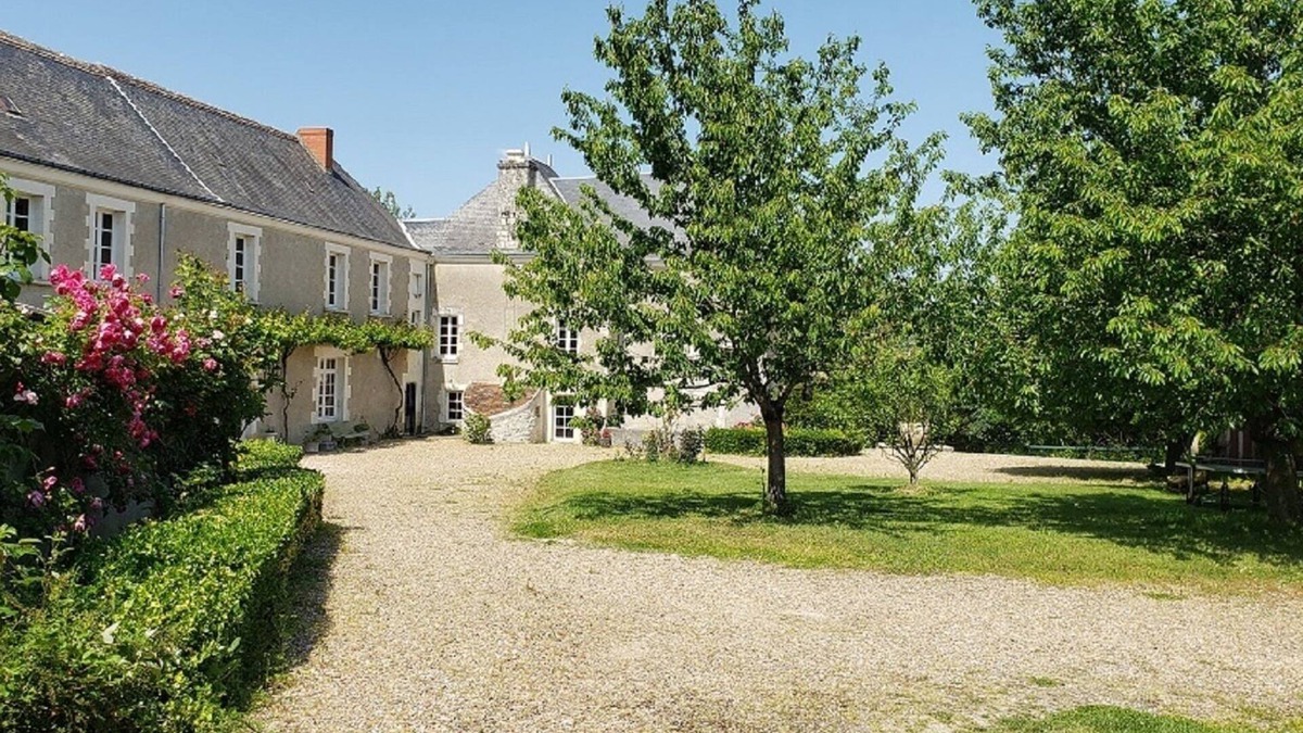 Buxeuil House | Propriété Avec Piscine, Proche des Châteaux de la Loire et du de Futuroscope