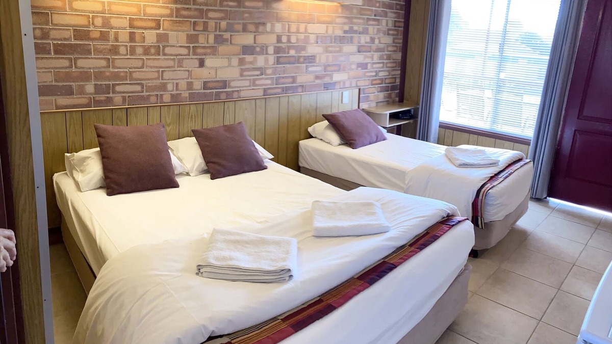 Proserpine Hotel | Proserpine Motor Lodge