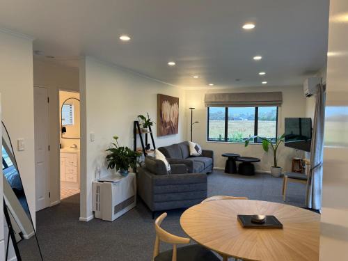Masterton Apartment | Protea Cottage