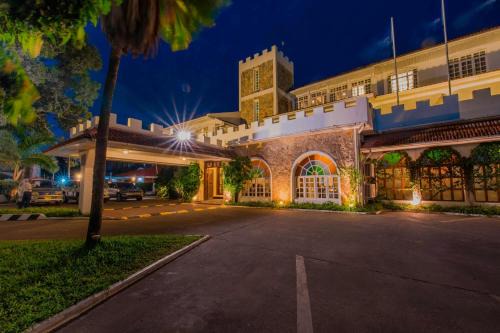 Kivukoni Hotel | Protea Hotel by Marriott Dar es Salaam Courtyard
