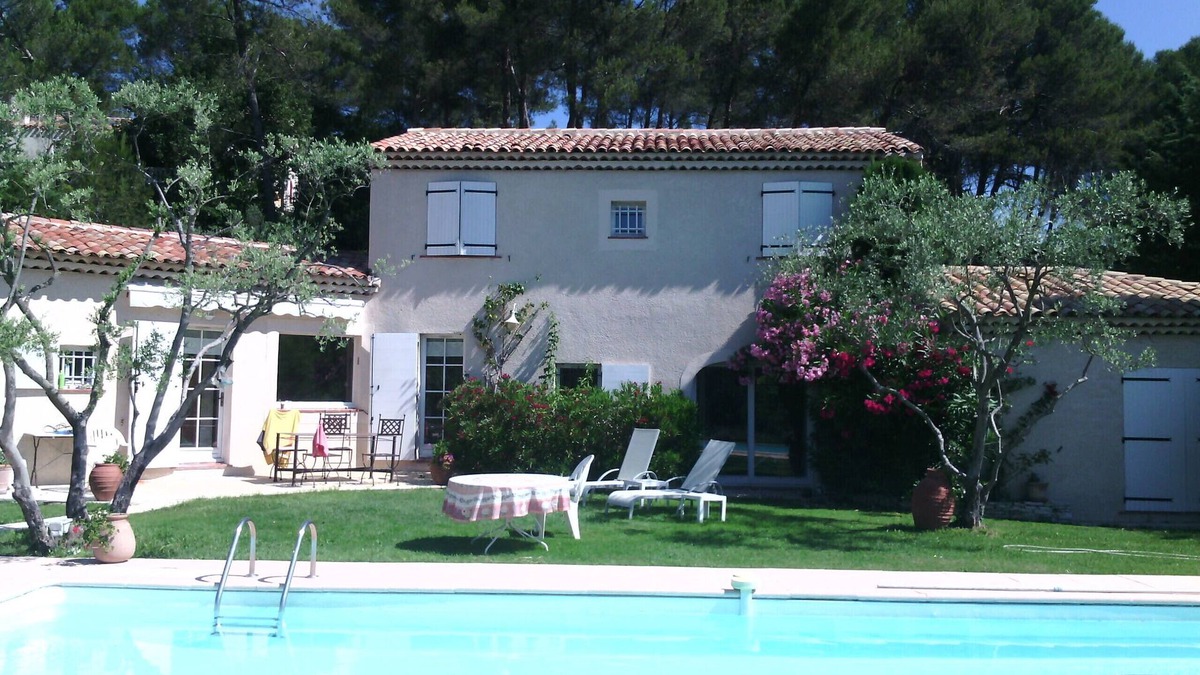 Fuveau Villa | Provençal Bastide Aix en Provence