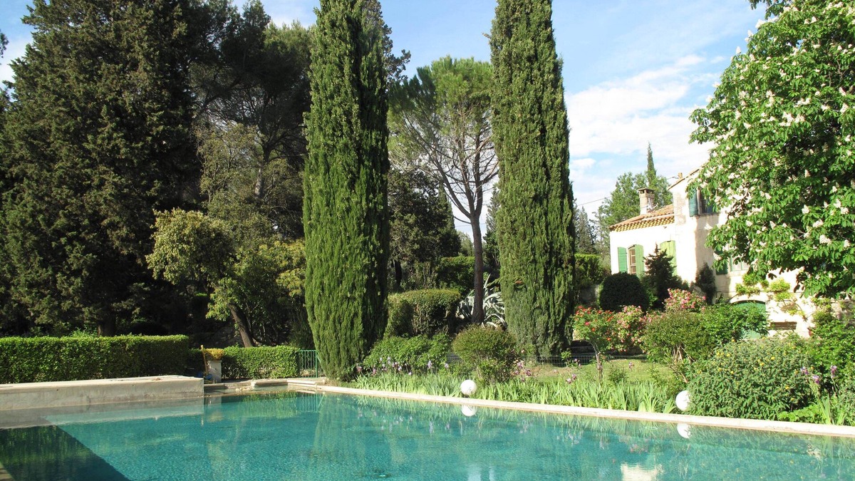 Tarascon House | Provencal farmhouse in the countryside