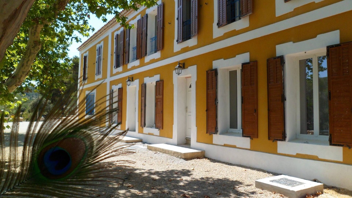 Ventabren Other | Provencal farmhouse renovated exceptional setting,