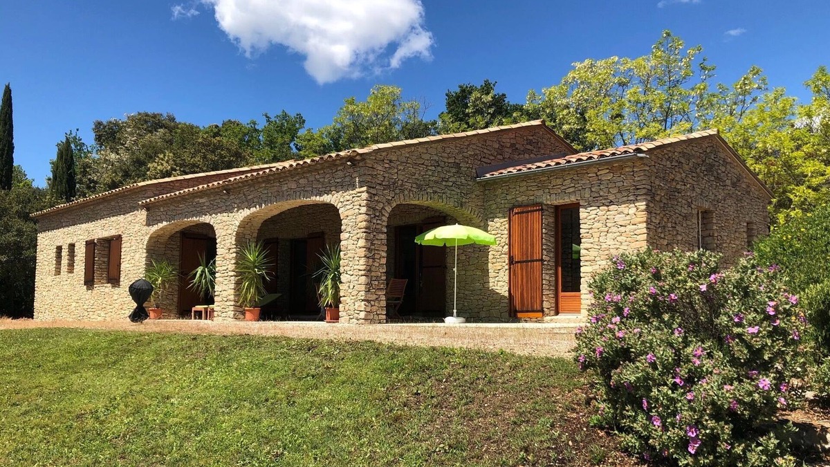 Lioux Other | Provencal farmhouse with pool and large garden, quiet