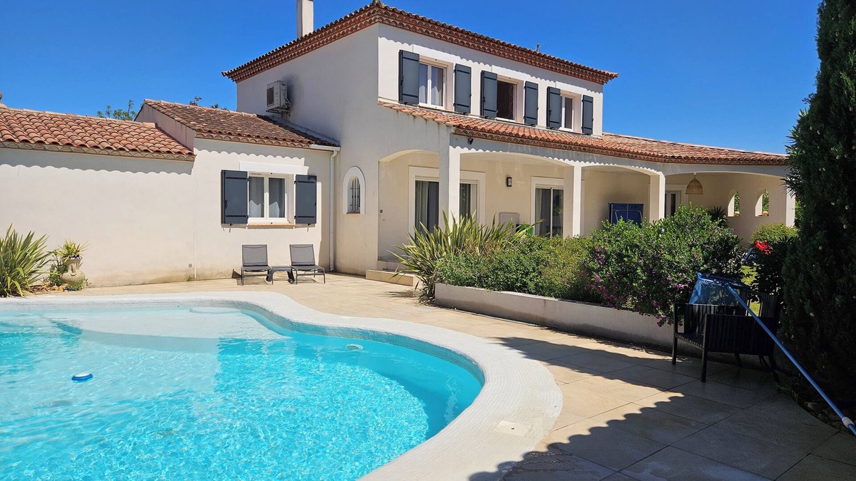 Villetelle Villa | Provencal house ideal for family get-togethers