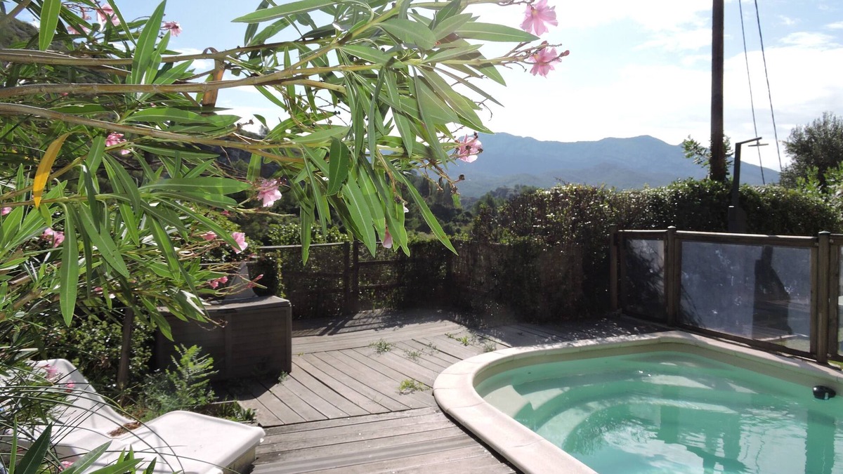 Roquevaire House | Provencal house in the heart of the hills