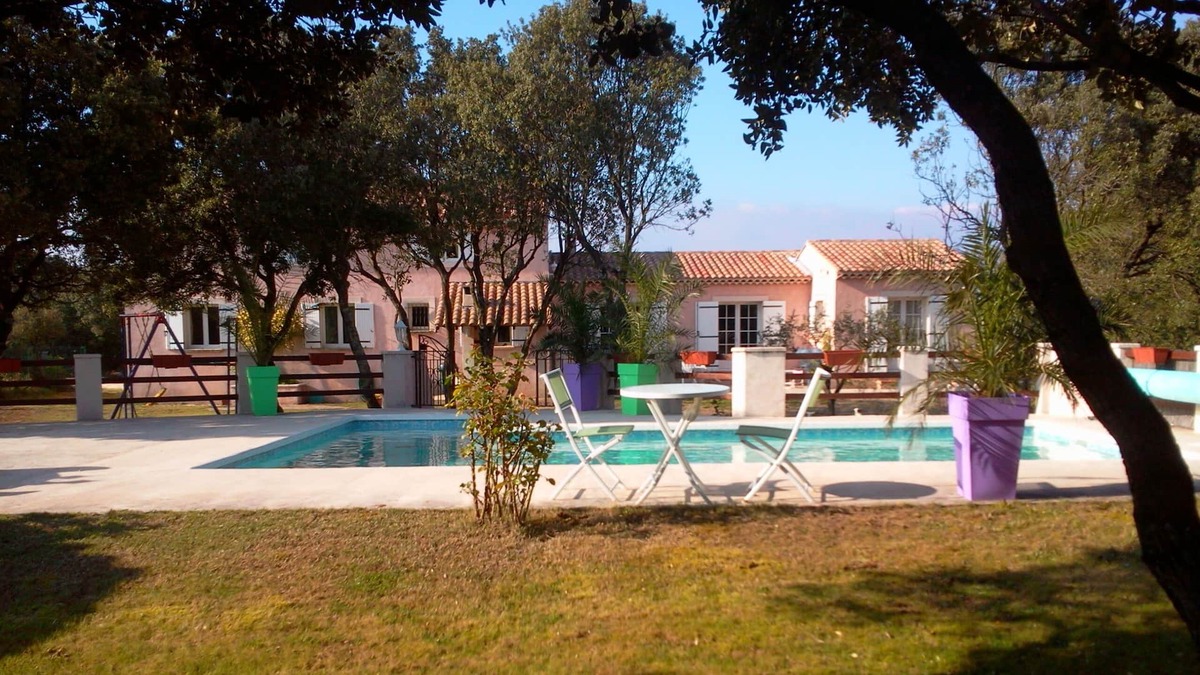 Chamaret Villa | Provencal villa with pool drome