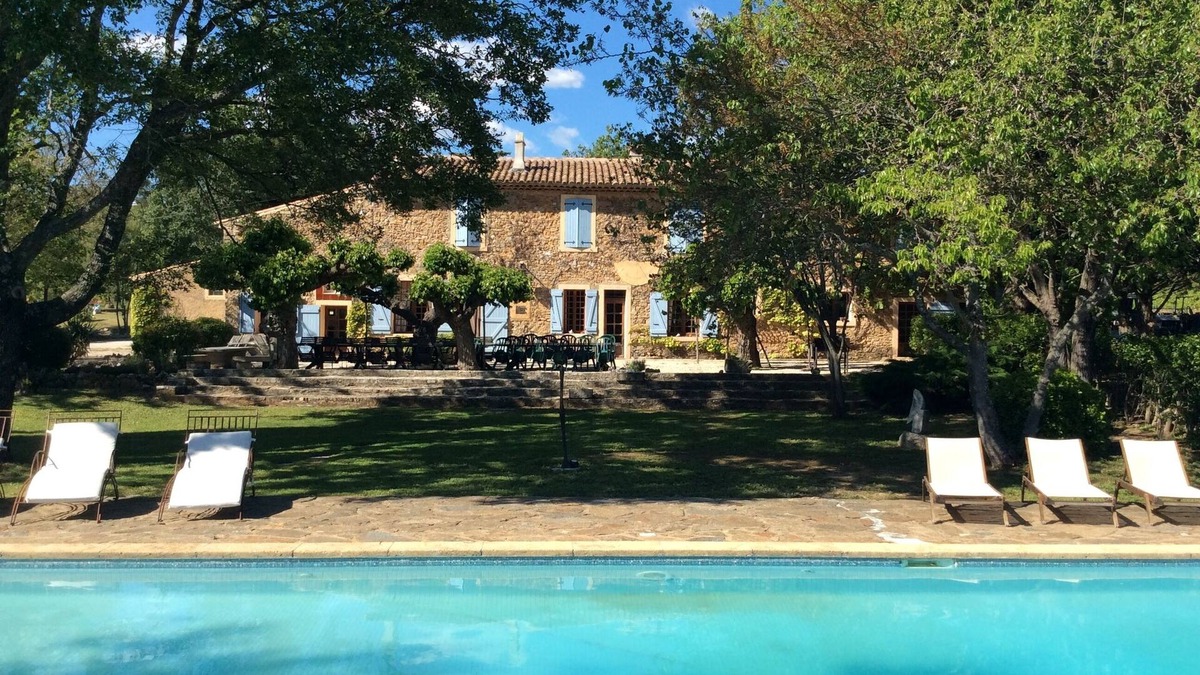 Pourrieres Villa | Provencal winery from the 18th century