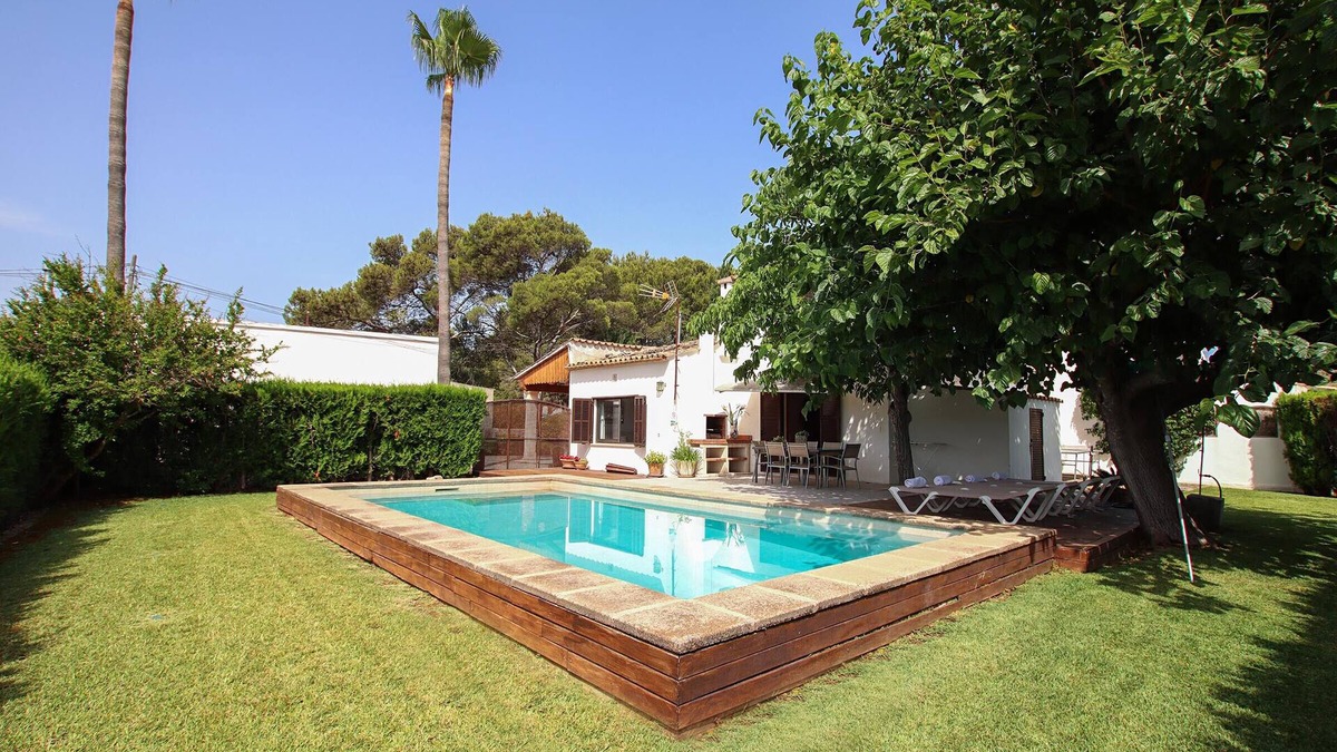 Les Palmeres Villa | PROVENZAL PETIT (PROVENZA). 3 Bedroom villa near Puerto Pollensa