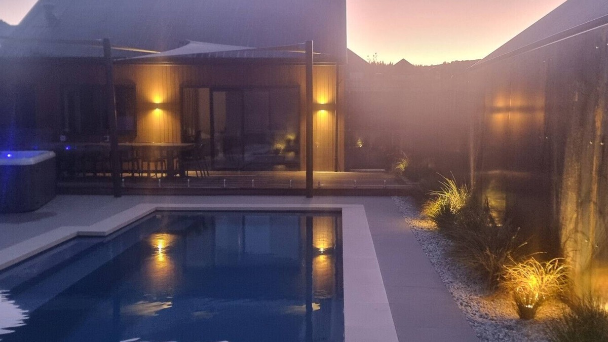 Wanaka House | Prowess Lodge luxury accommodation with private pool and spa