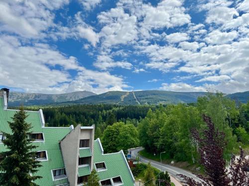 Bierutowice Apartment | Przycup w Karkonoszach Apartamenty - "Za oknem Góry!" - Dwupoziomowy apartament Strażacka 2 Apartament z widokiem na góry z parkingiem Apartament przy Wyciągu oraz przy Szlakach Turystycznych