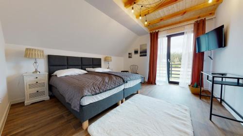 Płaska House | Przystanek Orle