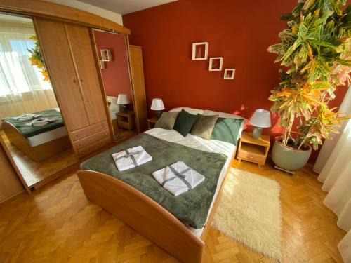 Kielce Villa | Przytulny Dom pod Jabłoniami przy Targach Kielce