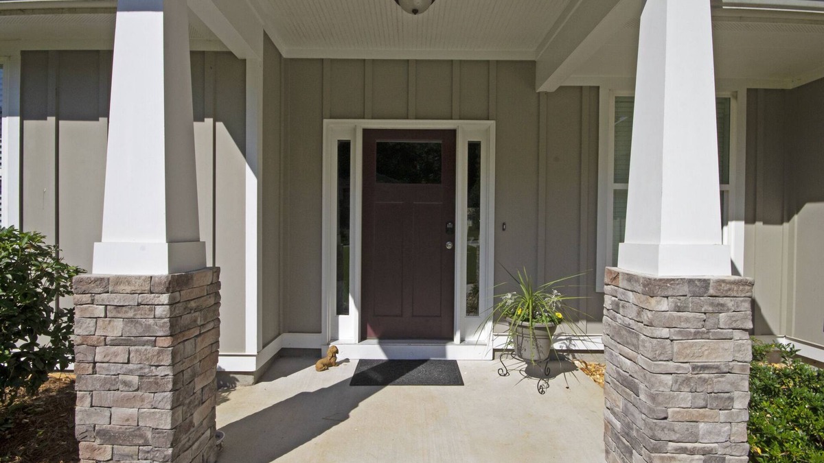 Peachtree City House | PTC Nearly New Open Concept Ranch-Clean, Spacious