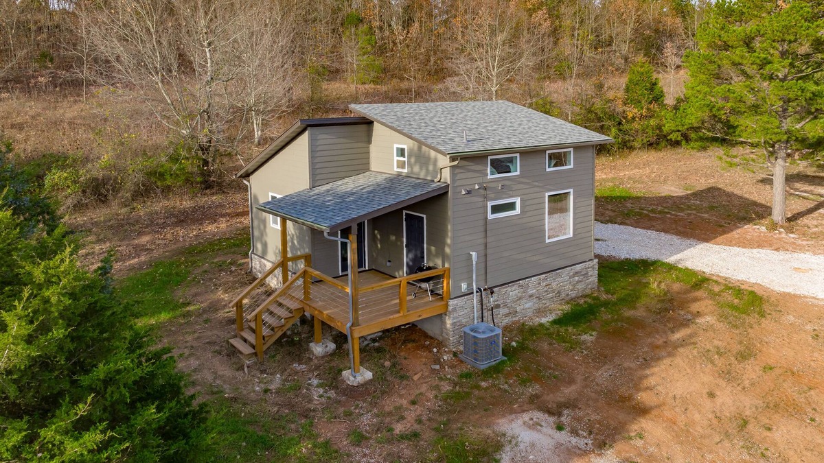 Sand Gap Cabin | Puddin's Pad access to miles of ATV trails, and 20 miles from Buffalo River.