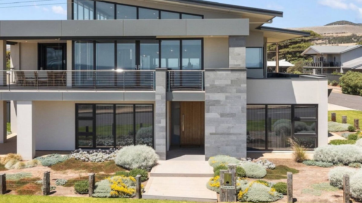 Sellicks Beach House | Puesta de Sol Home by Wine Coast Holiday Rentals