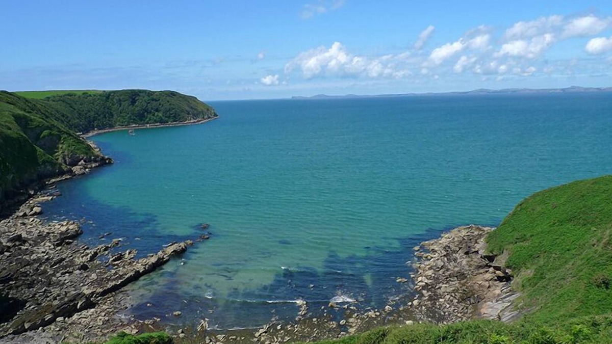 Broad Haven House | Puffin Patch, Holiday Home Broad Haven, Sleeps 6, 3 bedrooms, bathrooms