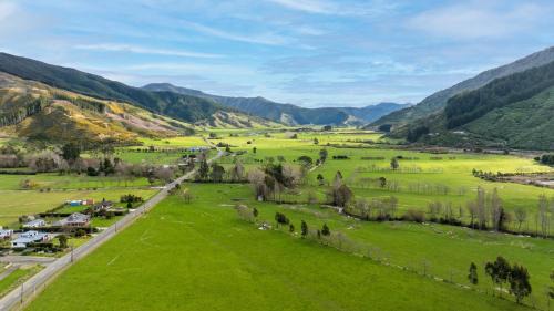 Linkwater House | Pukeko Cottage - Marlborough Sounds Retreat