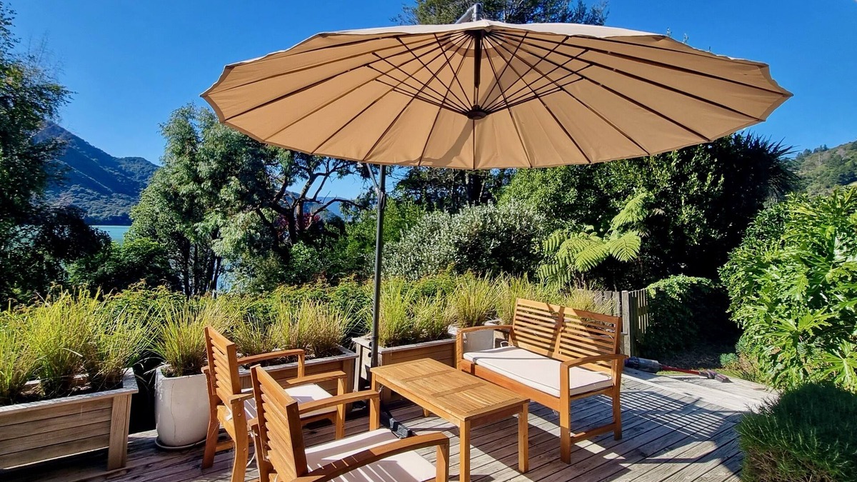 Havelock House | Pukenui Paradise - Havelock Holiday Home