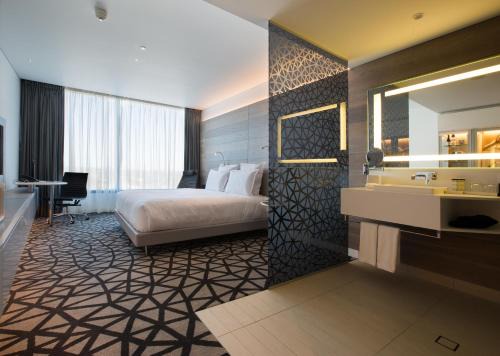 Mascot Hotel | Pullman Sydney Airport