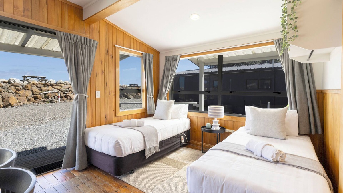 Punakaiki Hotel | Punakaiki Beachfront Motels