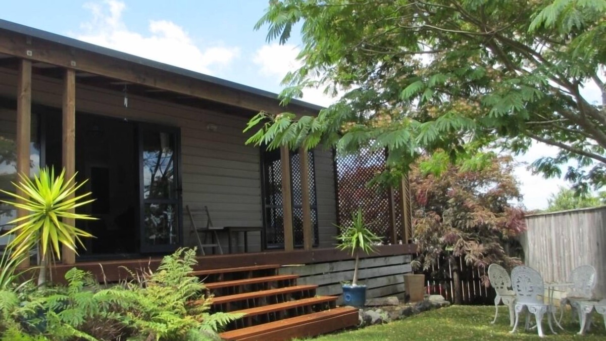 Raglan House | Punawai Raglan Cottage - Pet Friendly