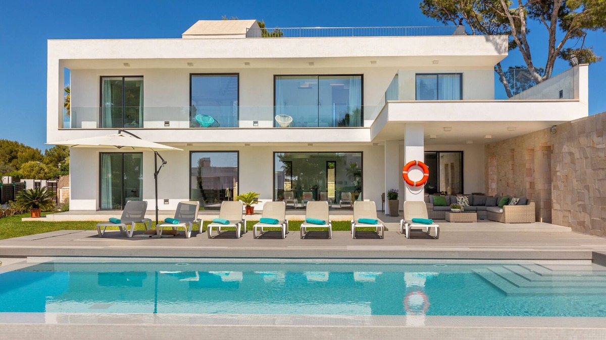Portopetro House | Punta Port 7, Hochwertiger Neubau mit 4 DZ, Privater Pool in Ruhiger Wohngegend