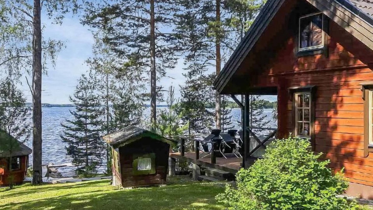 Rantasalmi House | Puolen Hehtaarin Metsä by Interhome